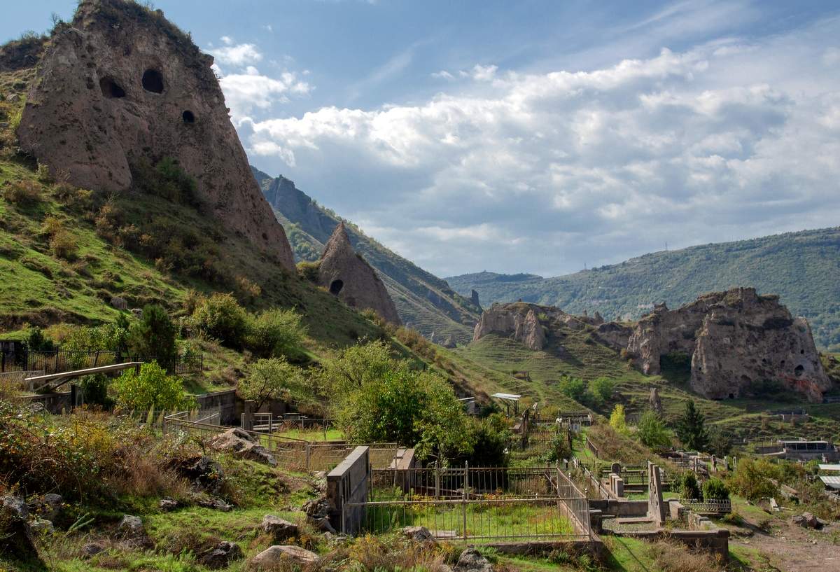 Скорбное место...