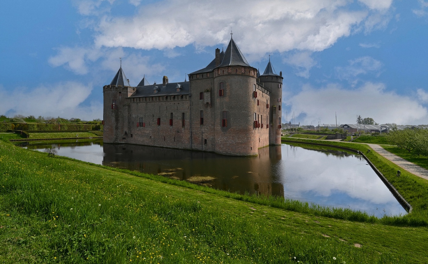 ЗАМОК МЕЙДЕРСЛОТ, НИДЕРЛАНДЫ