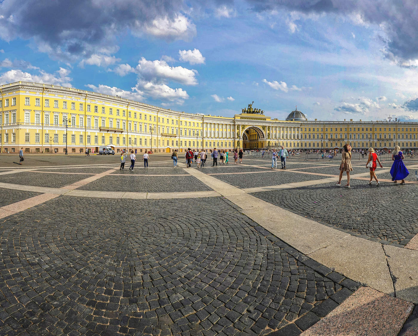 Лето на Дворцовой