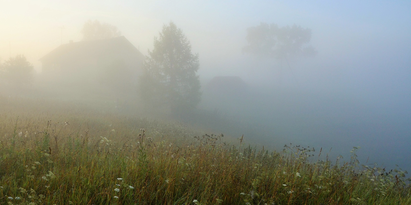 "Встречаю каждый день рассвет и каждый день он снова новый..."