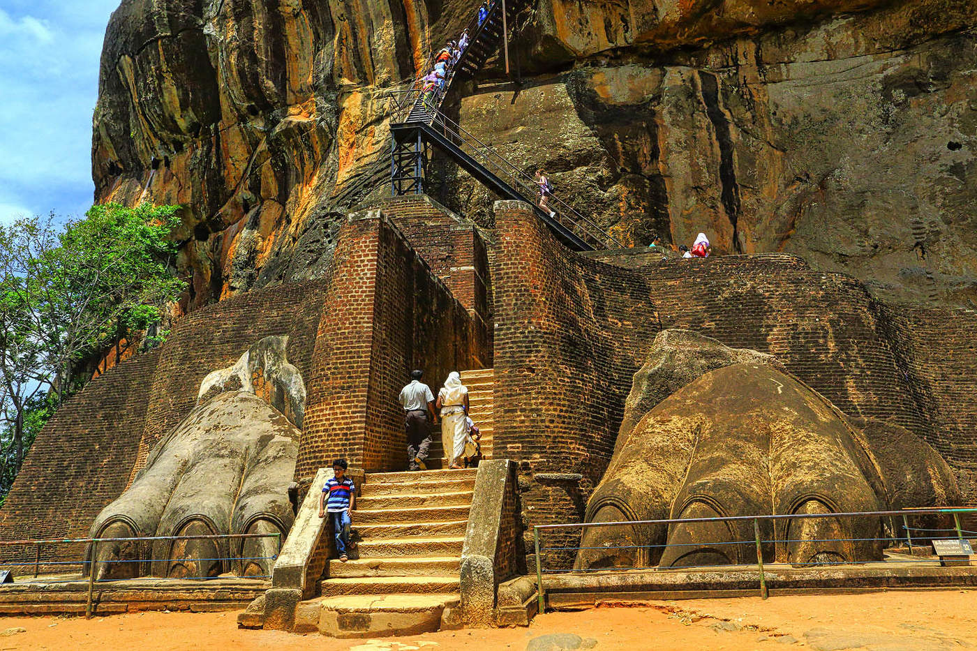 Львиная скала