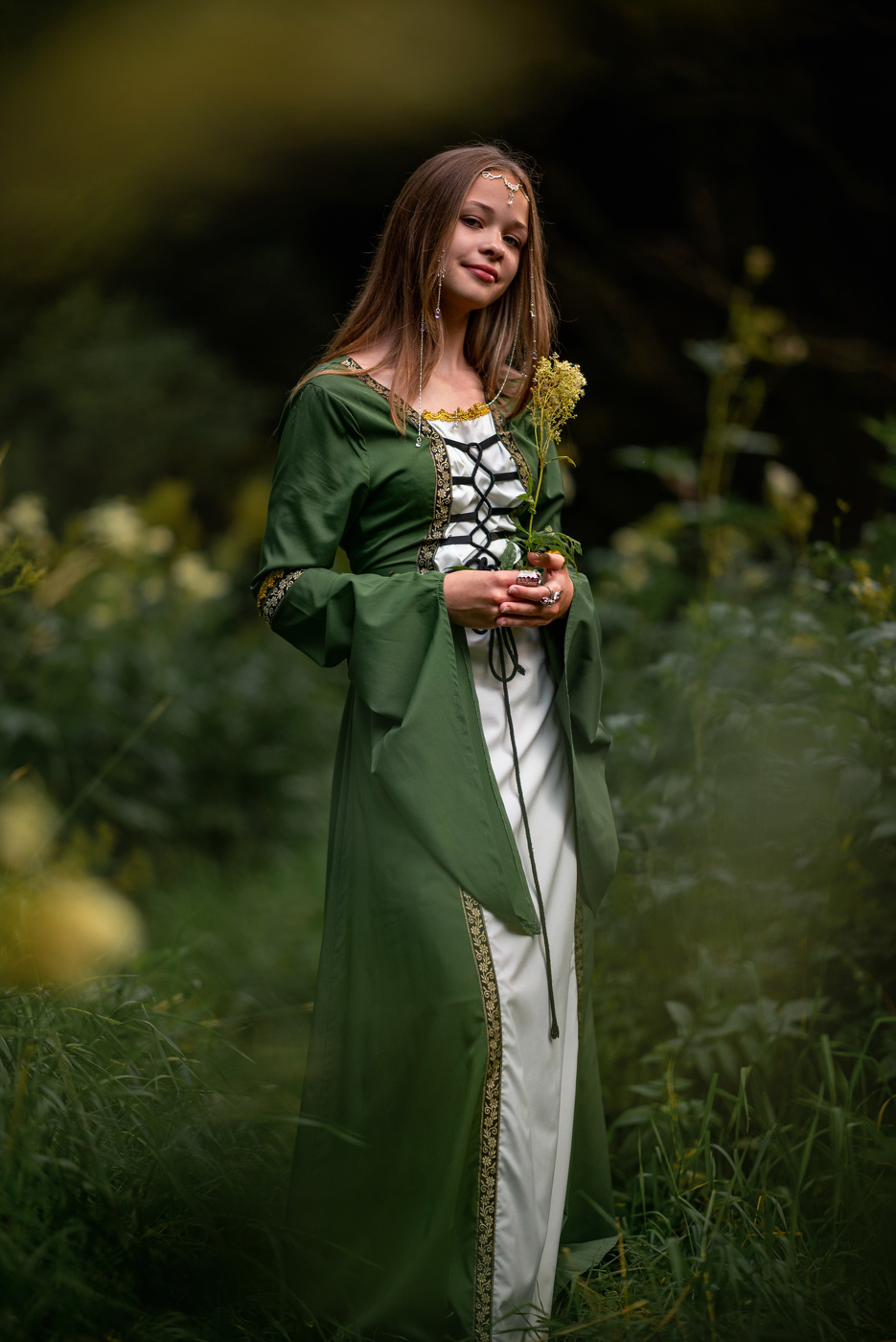 Лина в образе эльфа