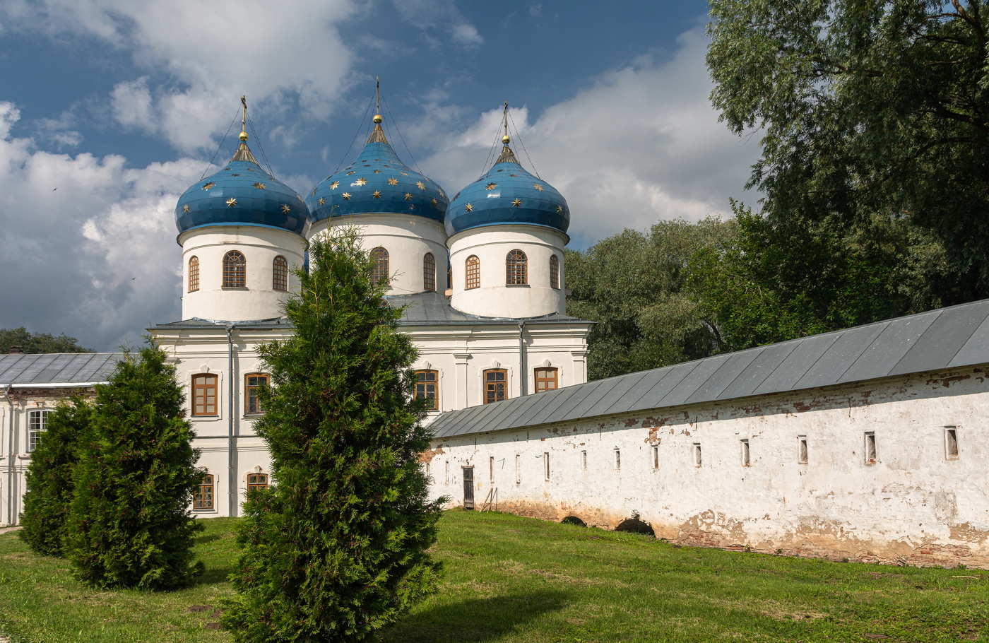 Храм в честь Воздвижения Честного и Животворящего Креста Господня