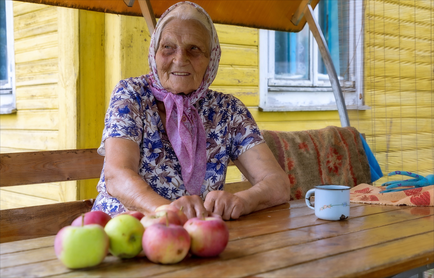 КАКИЕ НАШИ ГОДЫ...