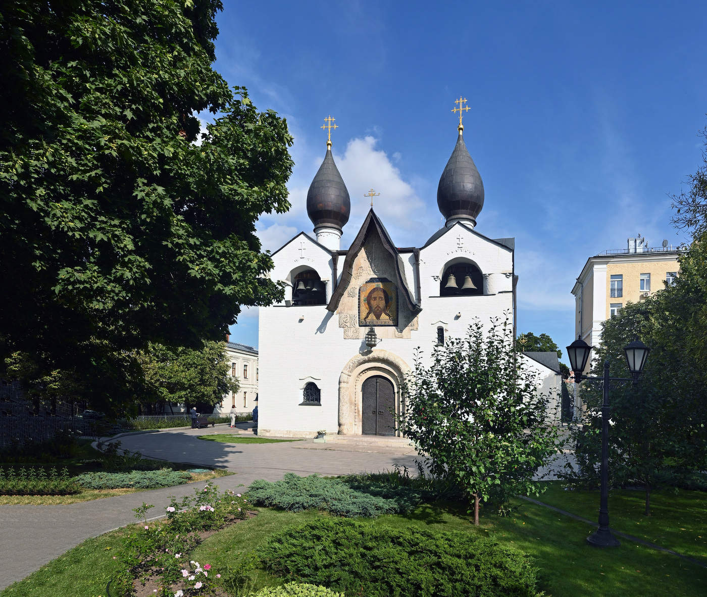 Мариинская обитель в Москве на Ордынке