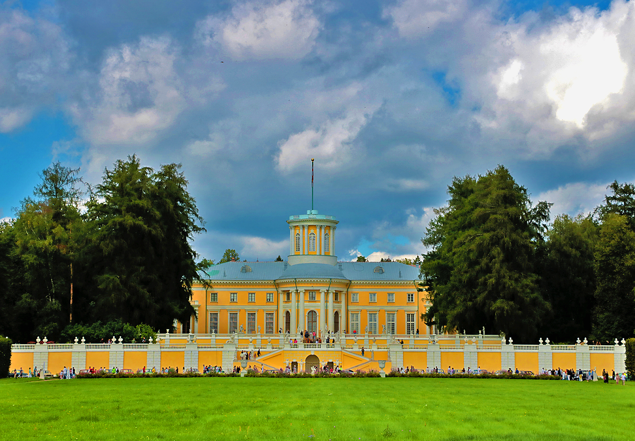 Усадьба Архангельское, большой дворец