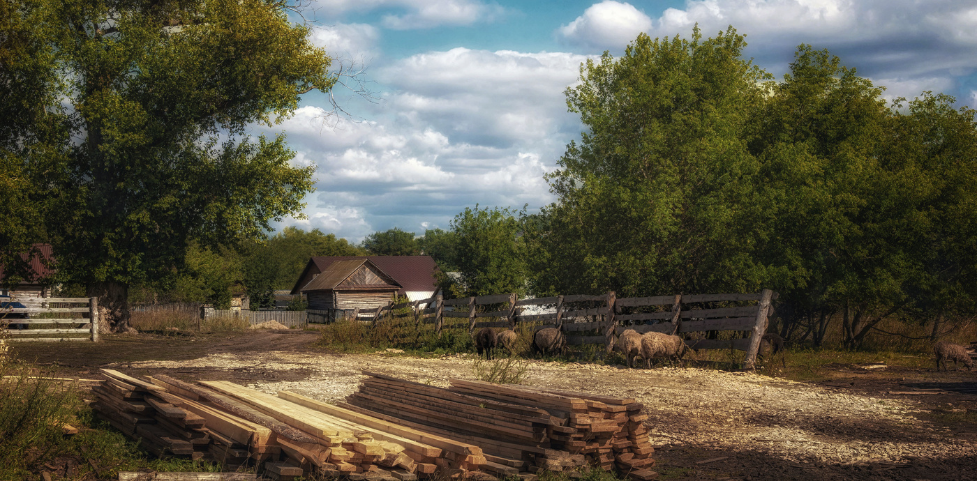 На окраине села Нижнетроицкий