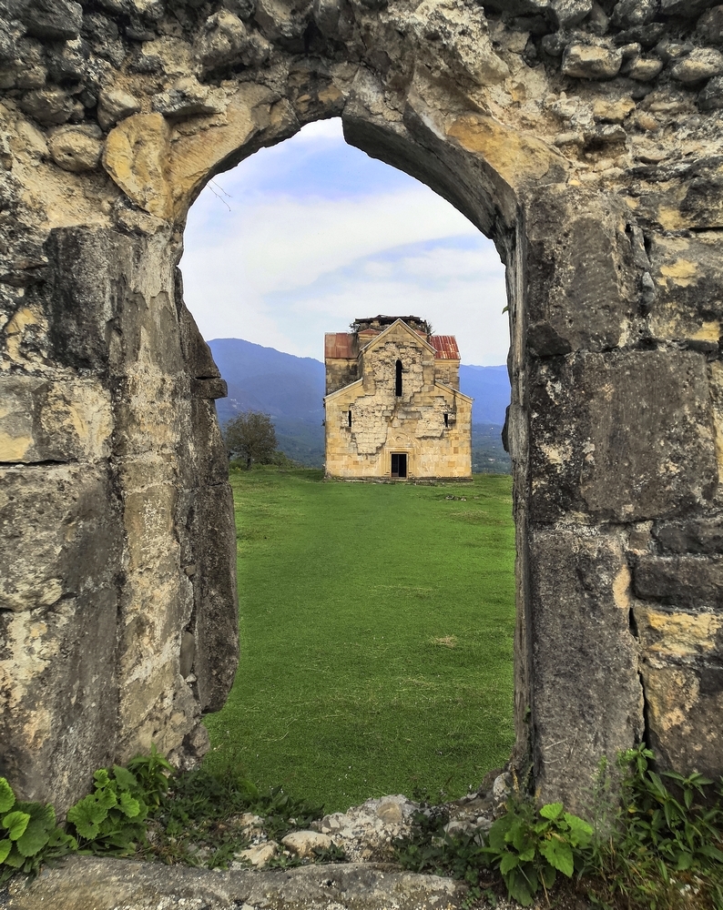 Абхазия. Бедийский собор х век.
