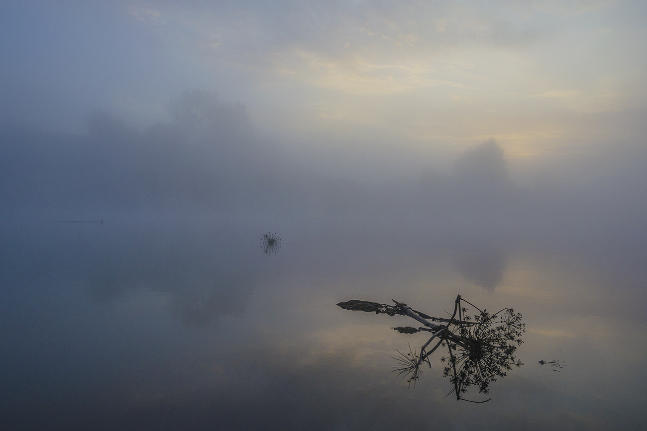В тумане берегов неясность