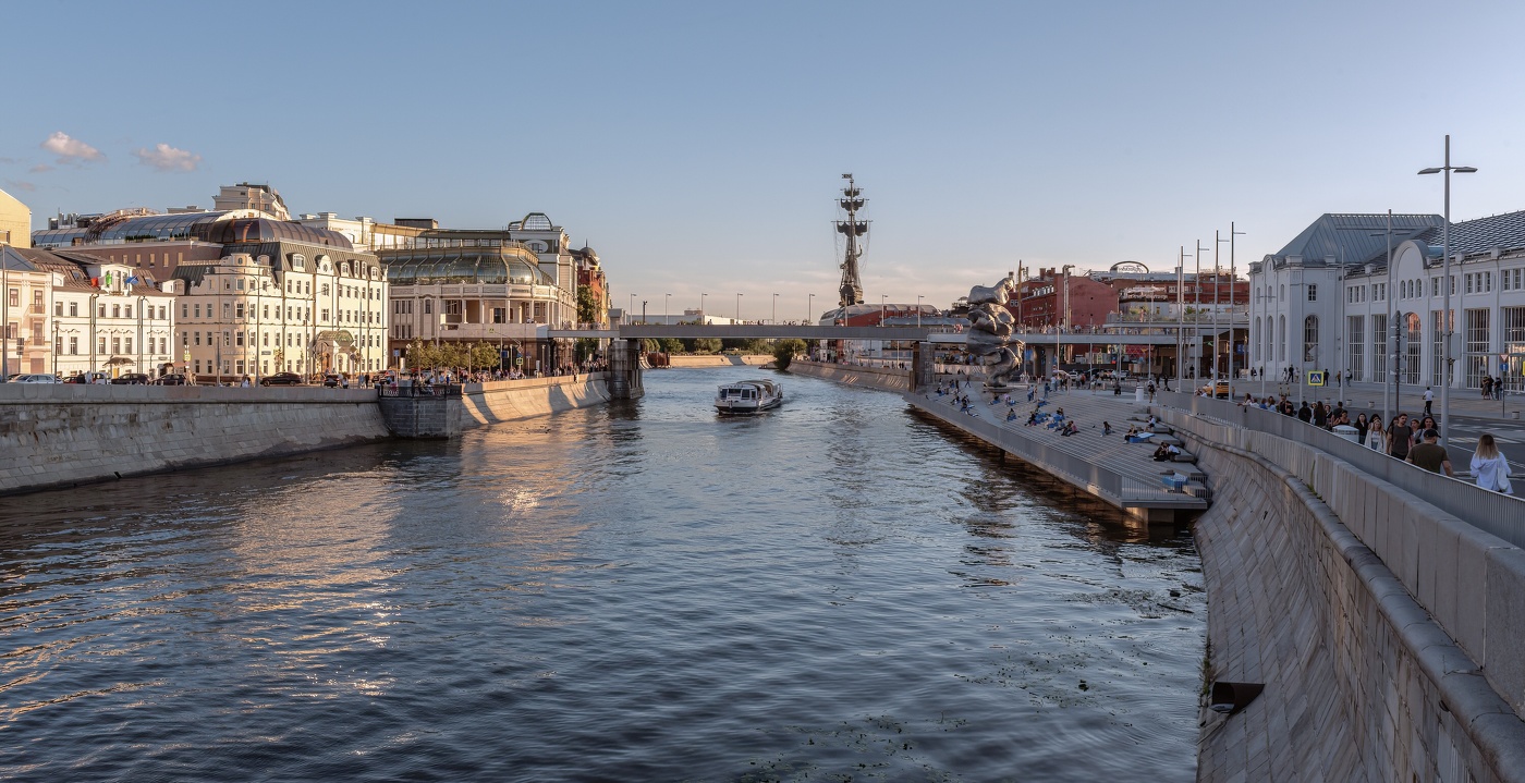 Москва летним вечером