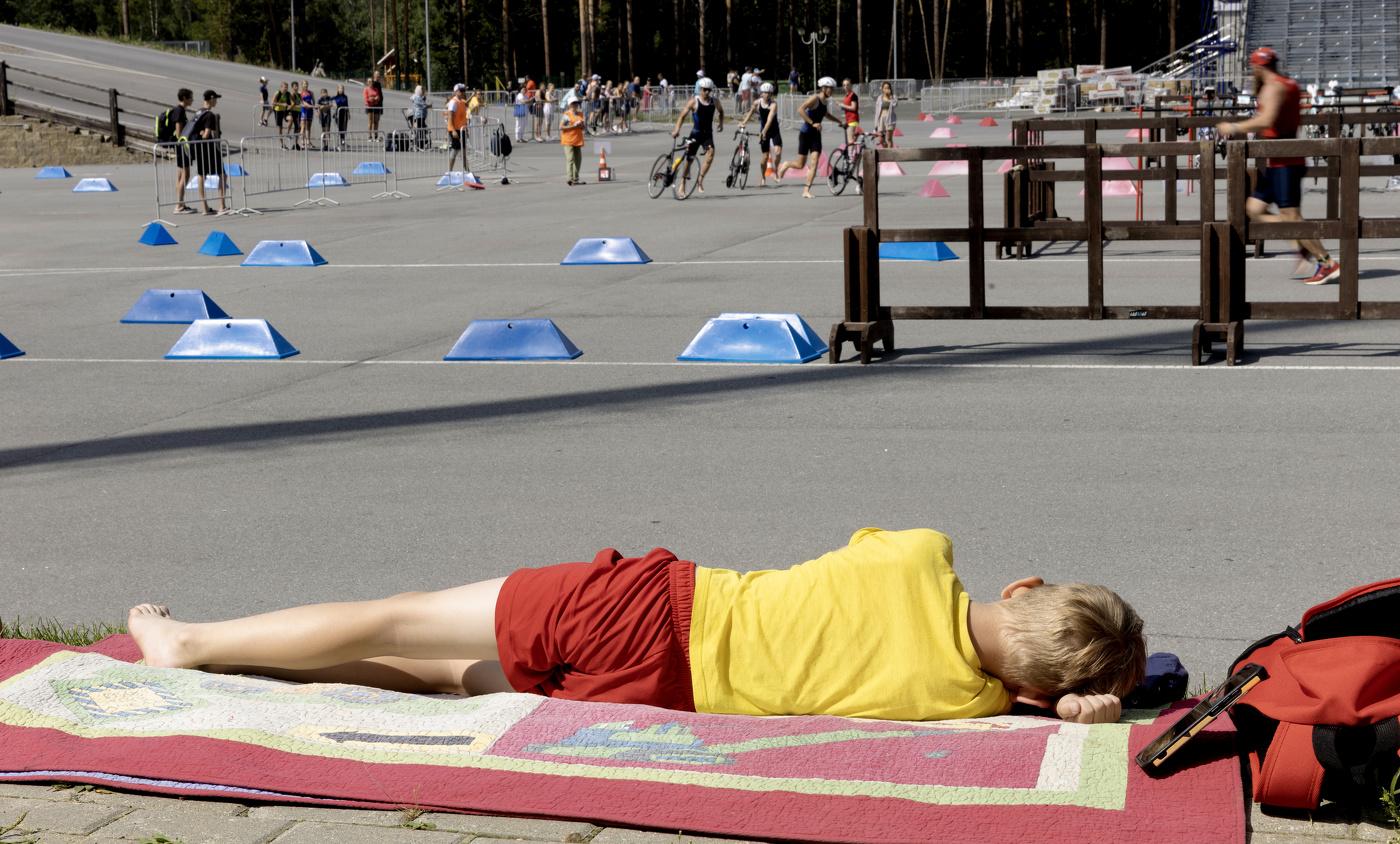 "Я на солнышке лежу"