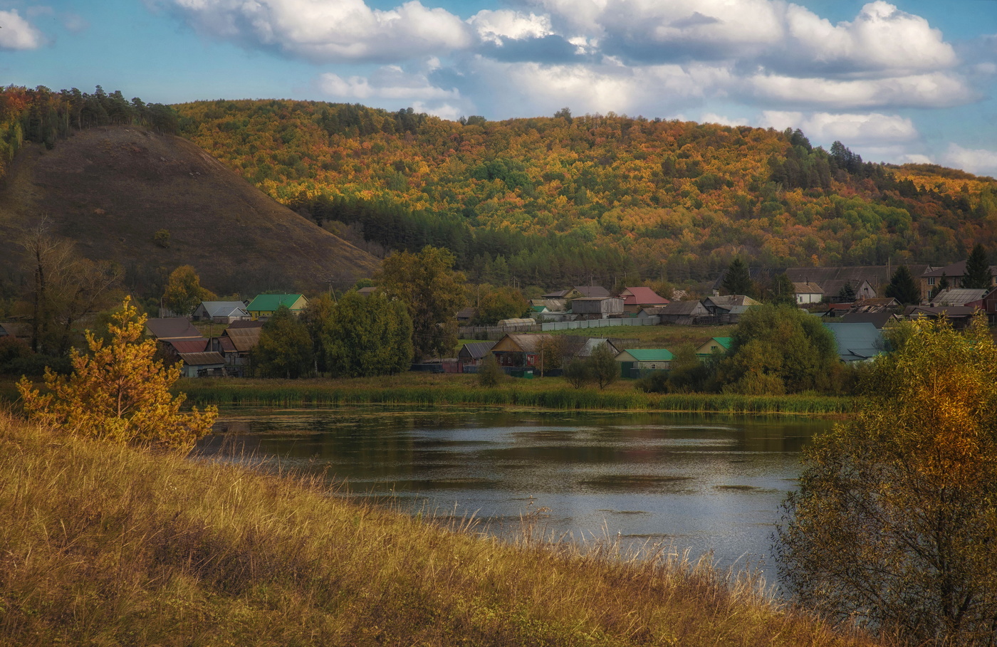 Верхнетроицкий