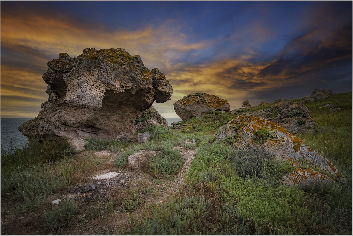 Тропинка к морю