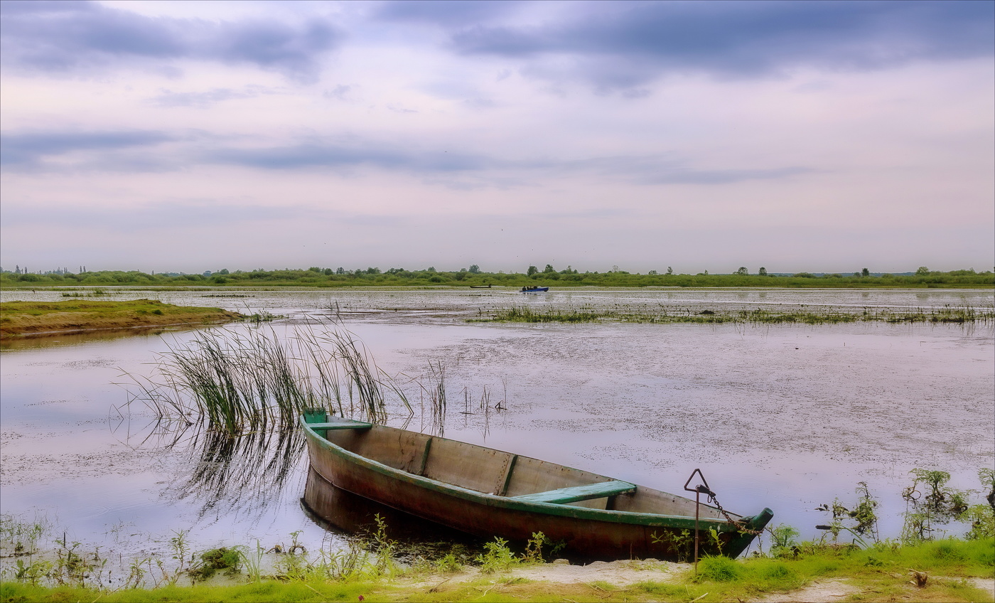 ВДОЛЬ ПОЛЕССКИХ ОЗЕР