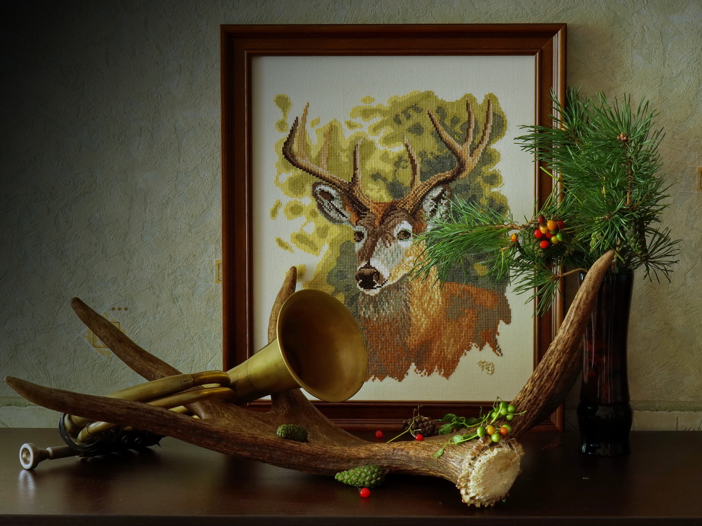 2 рога и вышивка