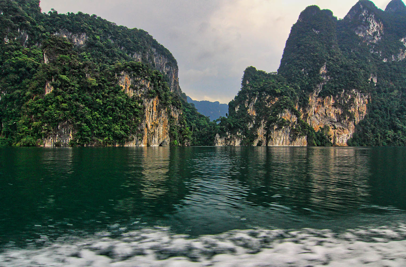 Утро на озере Чео-Лан