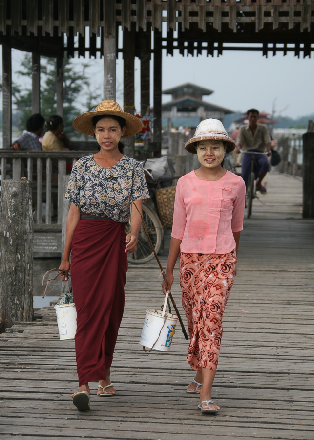Мы с Тамарой ходим парой ...