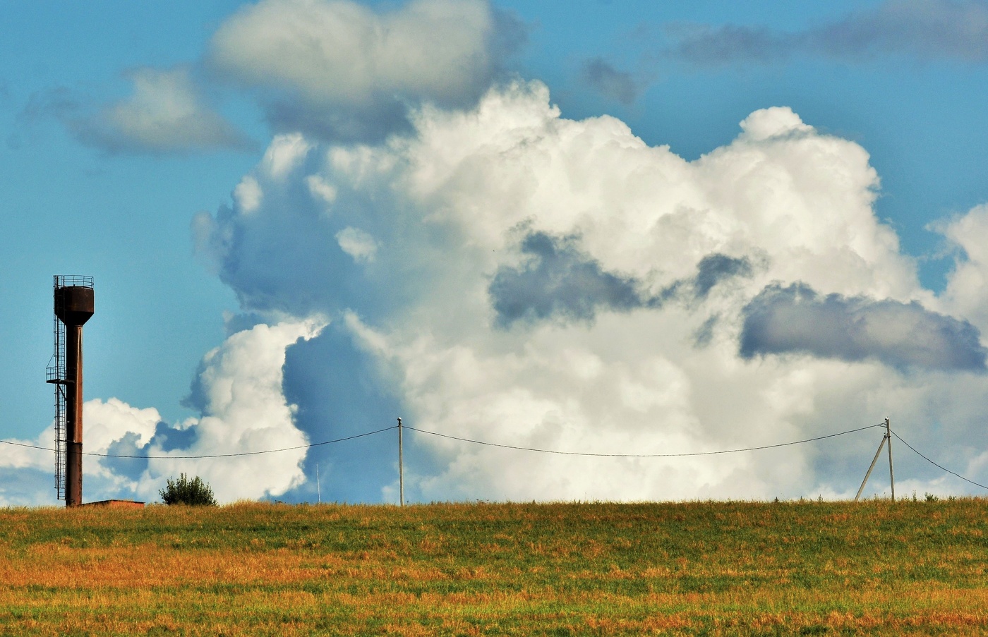 "Небесный сугроб - пломбир белоснежный ..."