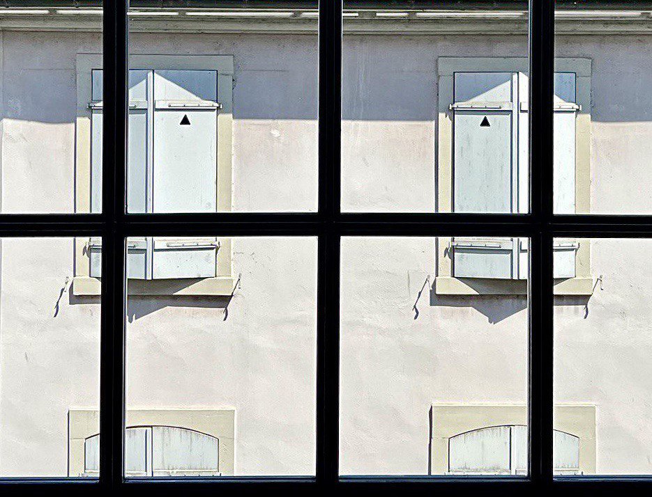 Окно в окна