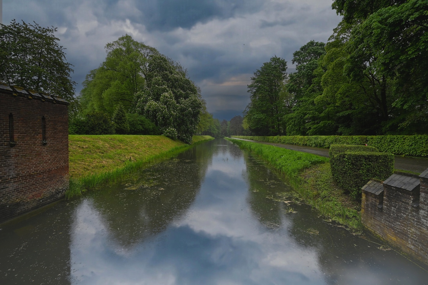 В парке Замка Де-Хаар