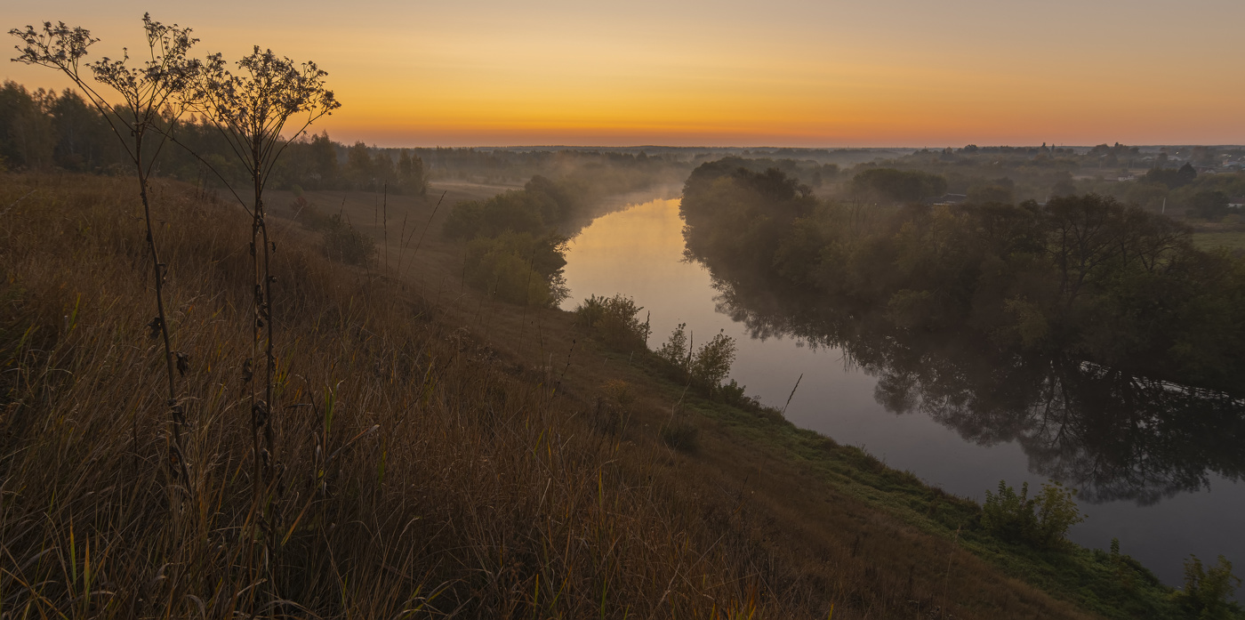 в утренних сумерках