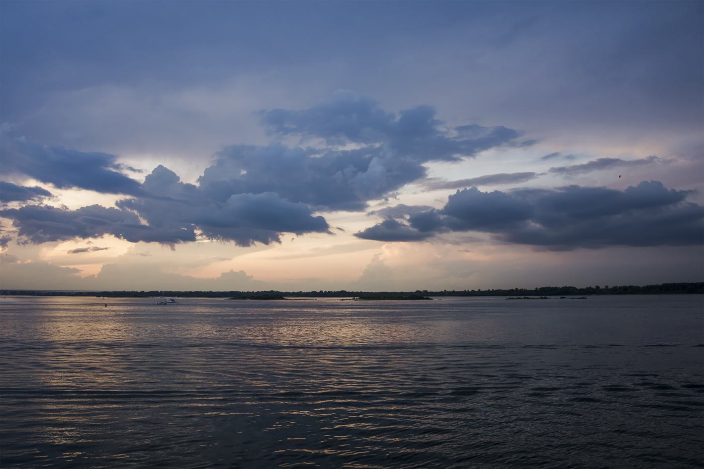 Вечер над Волгой