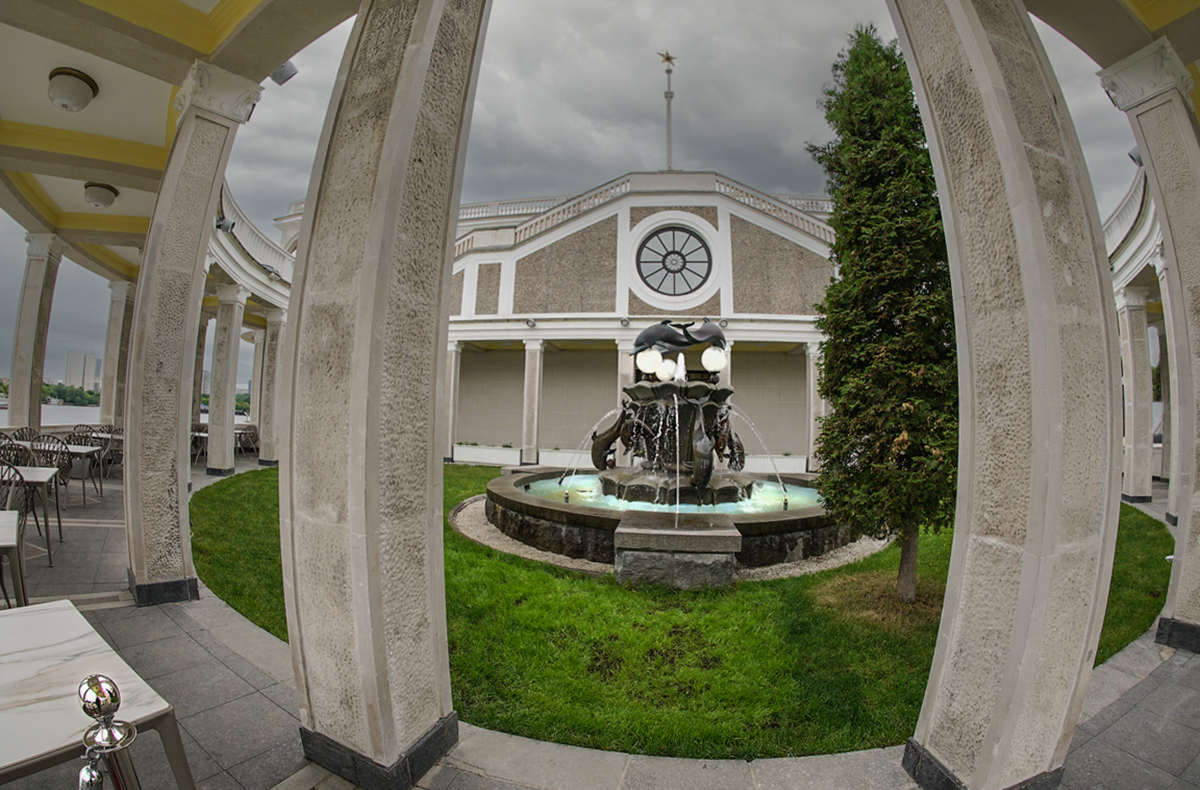 ресторан закрыт до Весны