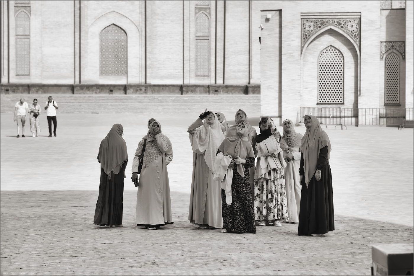 Солнце встает на Востоке...