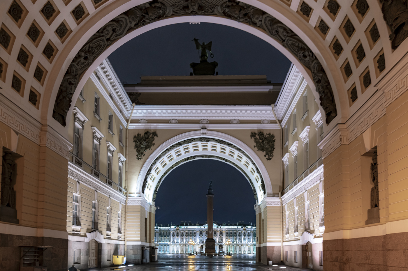 Ночь на Дворцовой площади