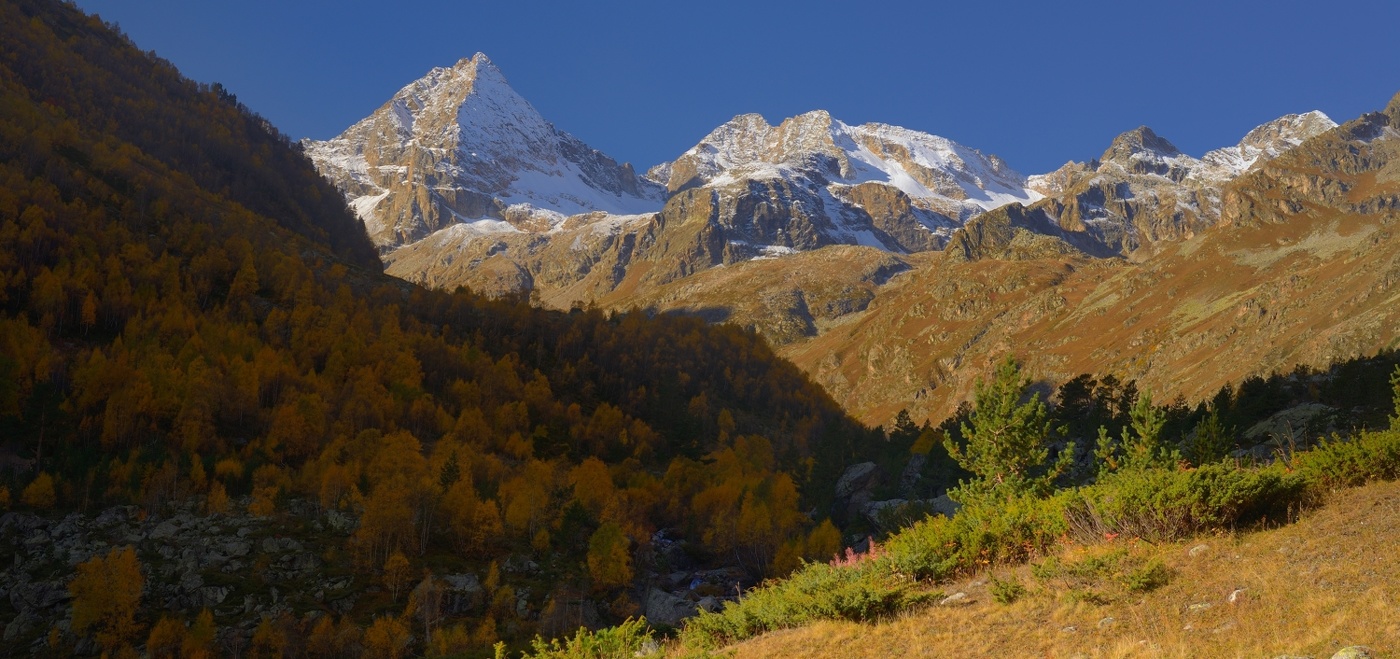 Утро в горах Кавказа