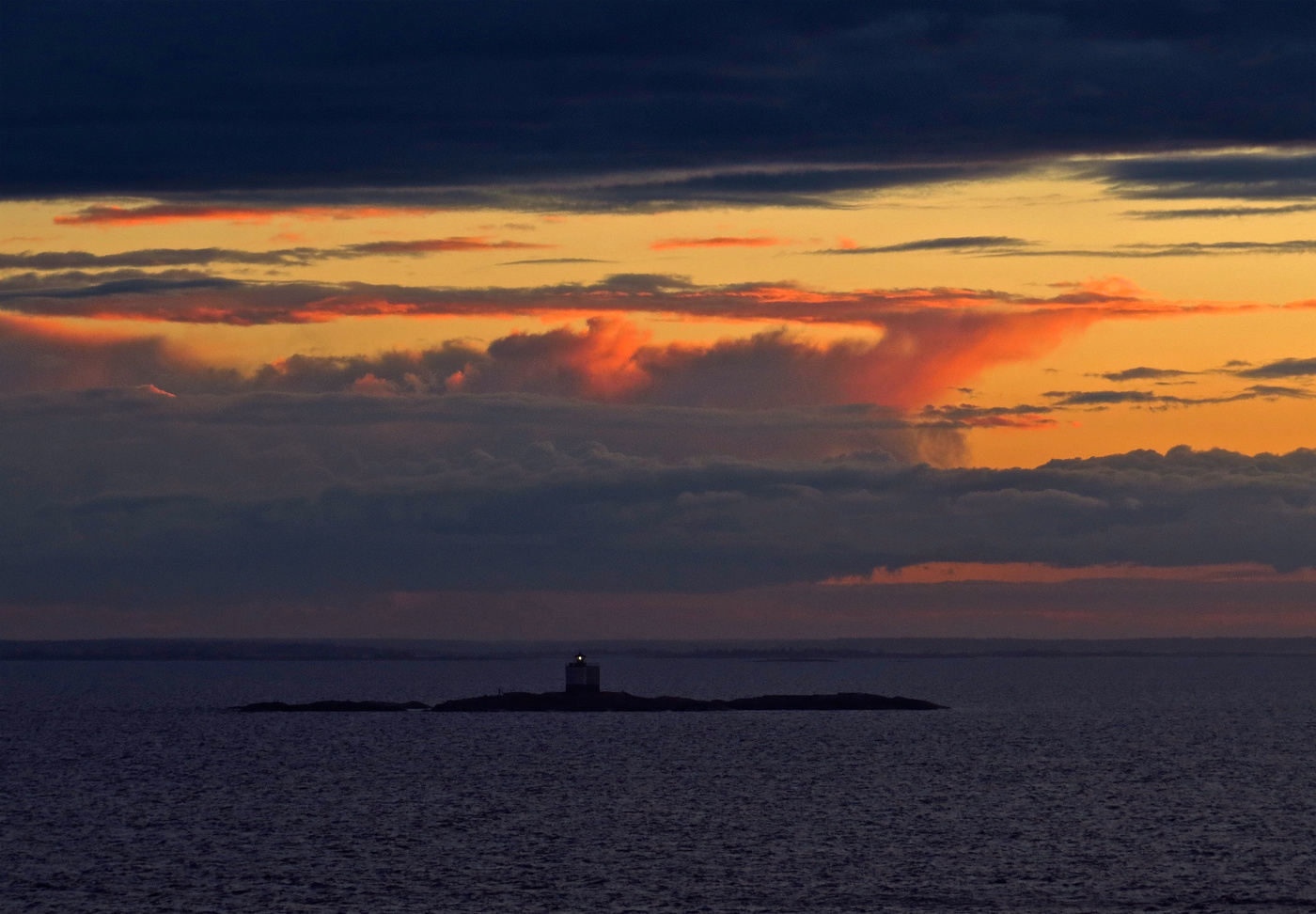 Двусмысленный, что ни говори...