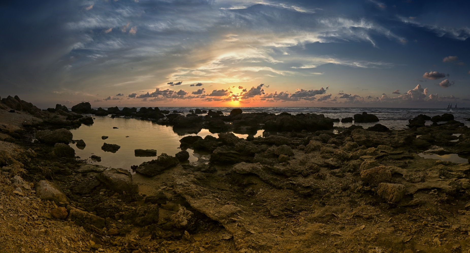 На вечерней зорьке