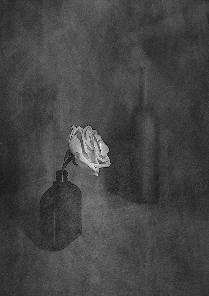 "в склянке тёмного стекла ..."