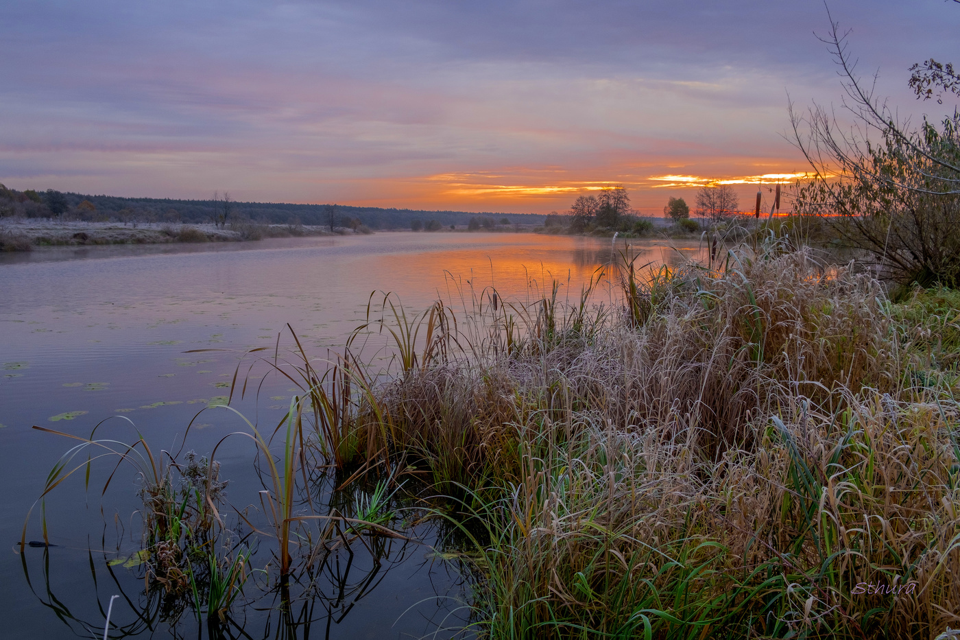 Рассвет на озере Сосновое.