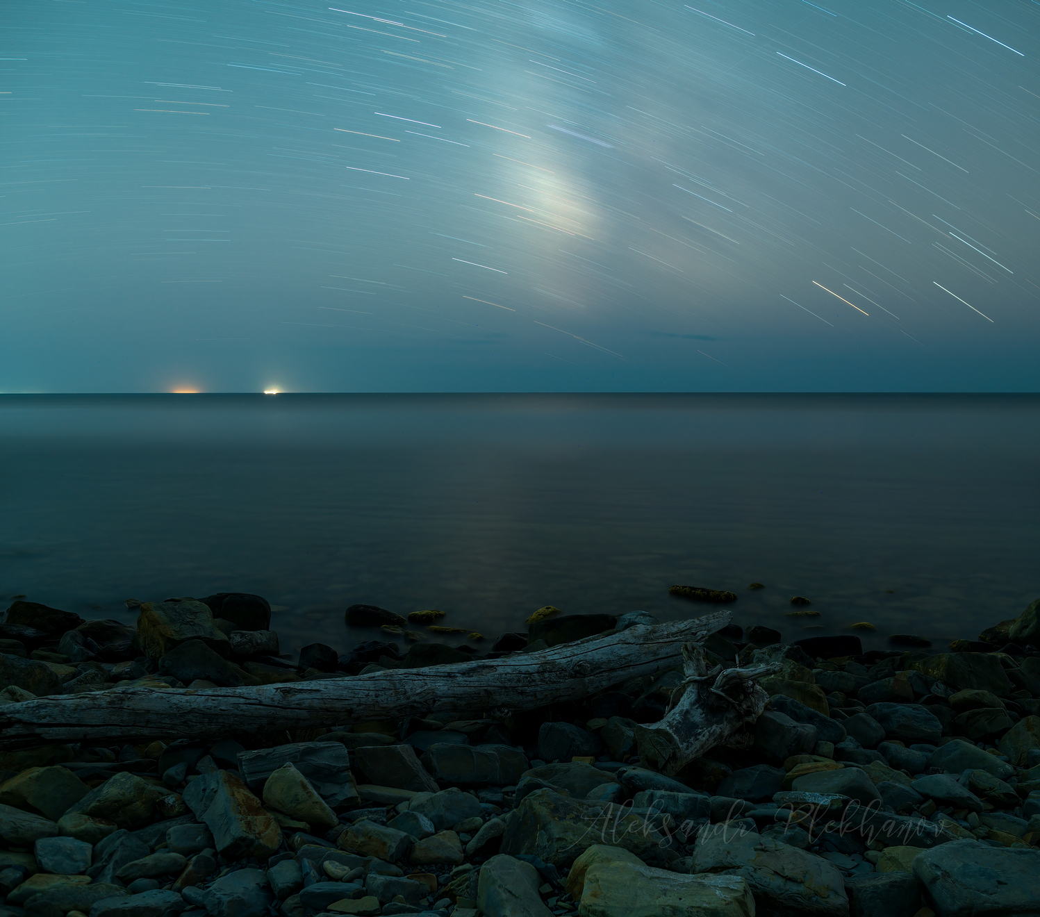 Ночь над морем