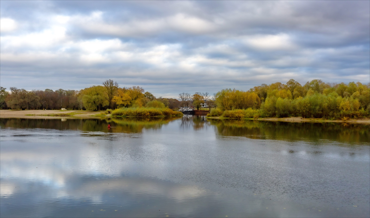 В ОБЪЯТЬЯХ ОСЕНИ