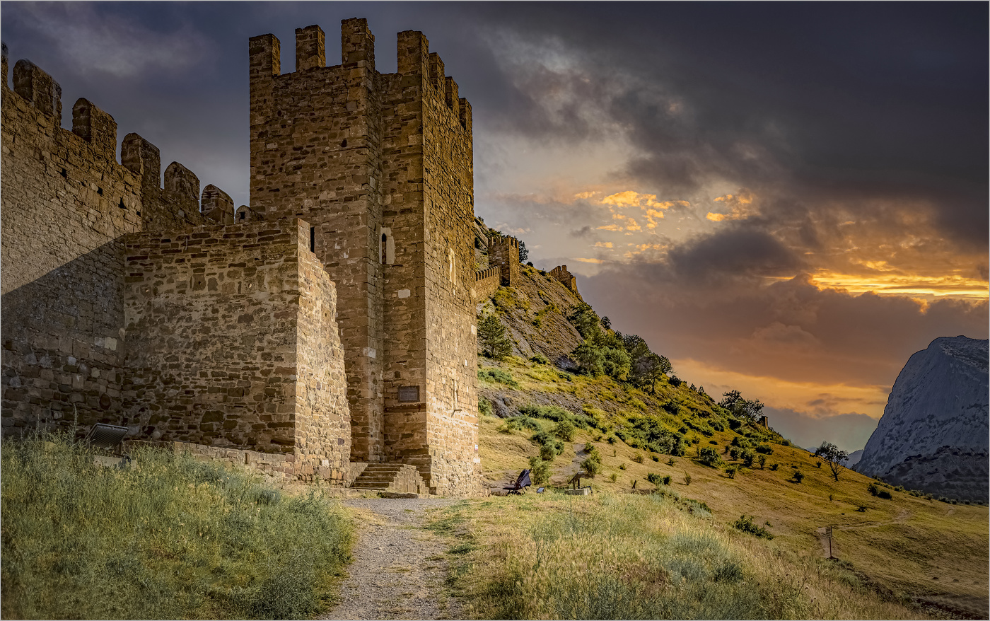 Генуэзская крепость