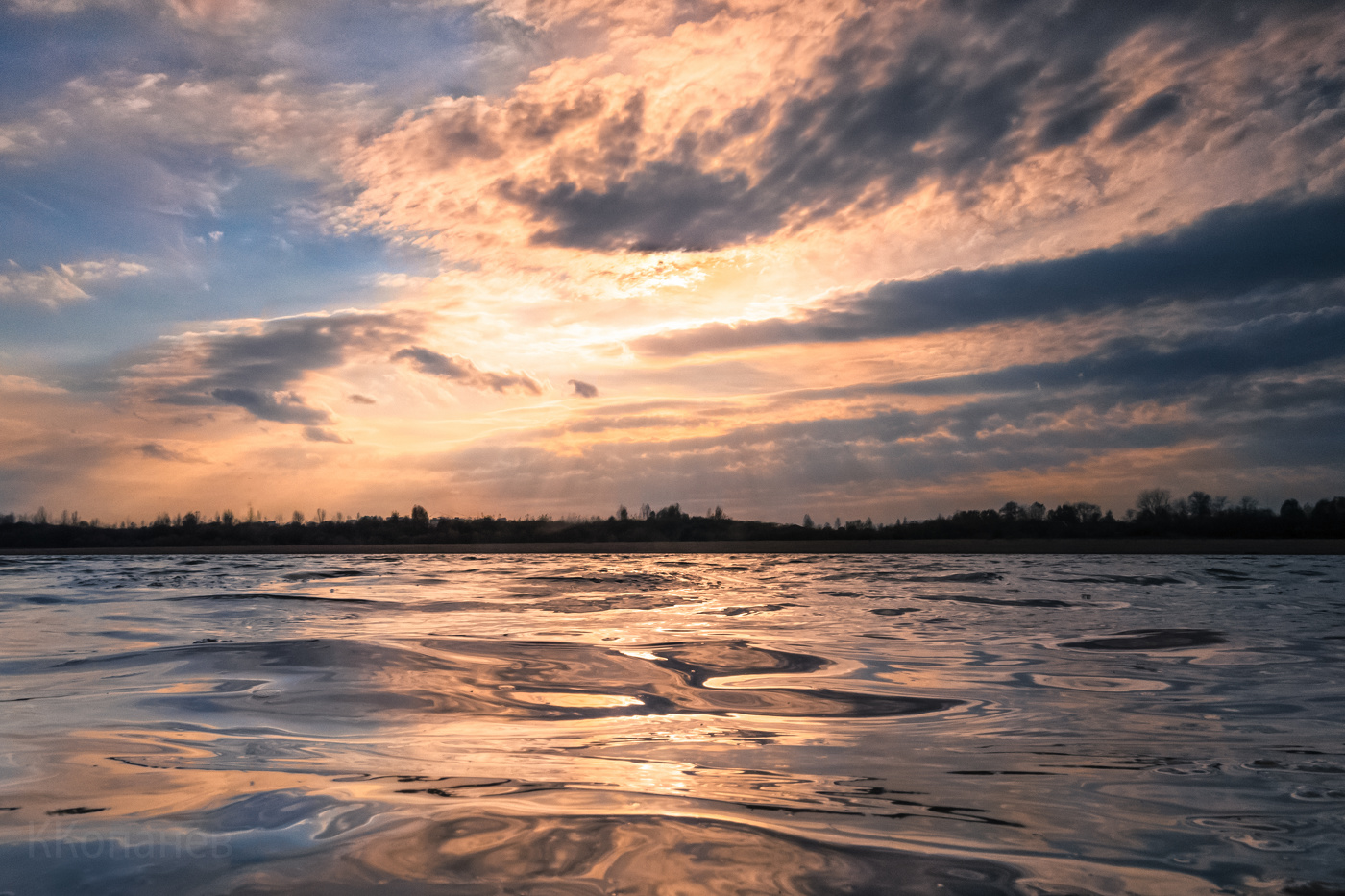 Вечер у реки