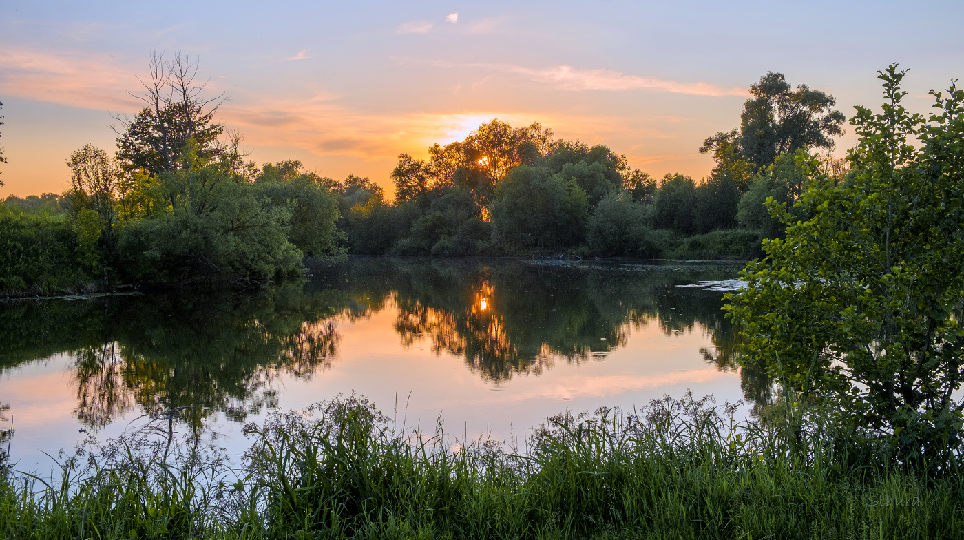 Вечер на озере Омут.