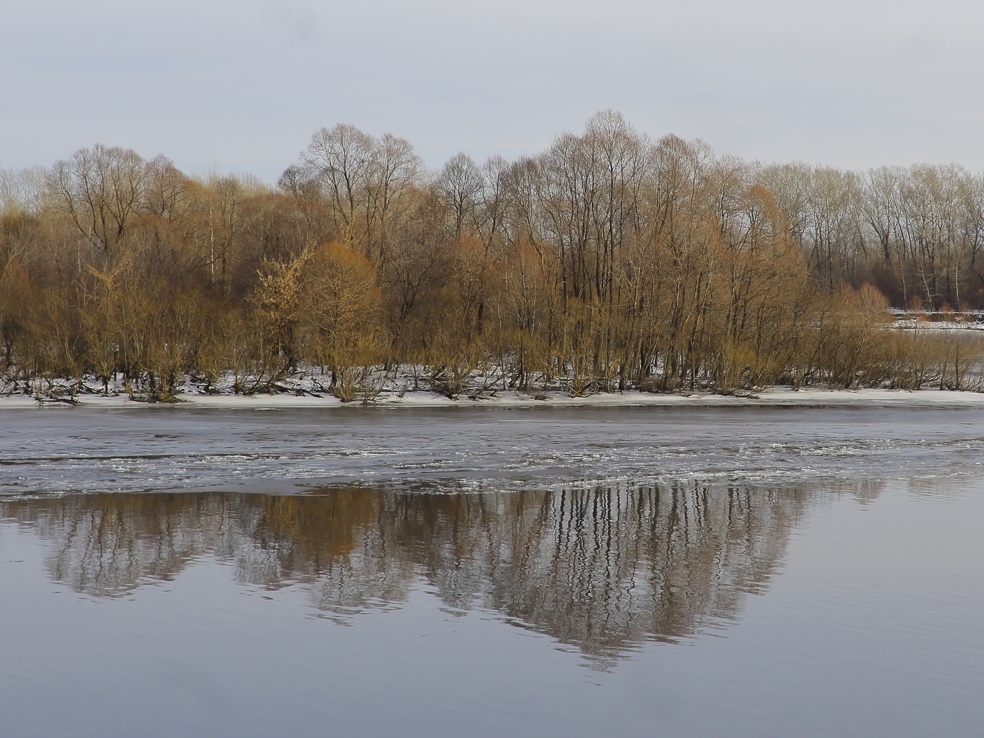 Уж небо осенью дышало