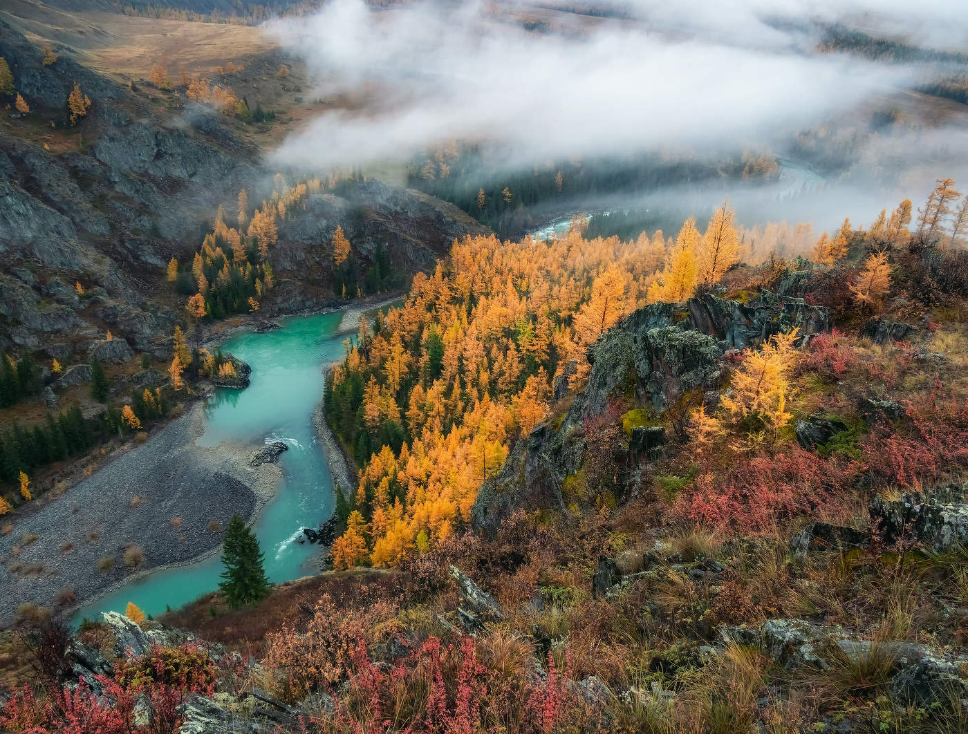 Бирюзовые воды Аргута....