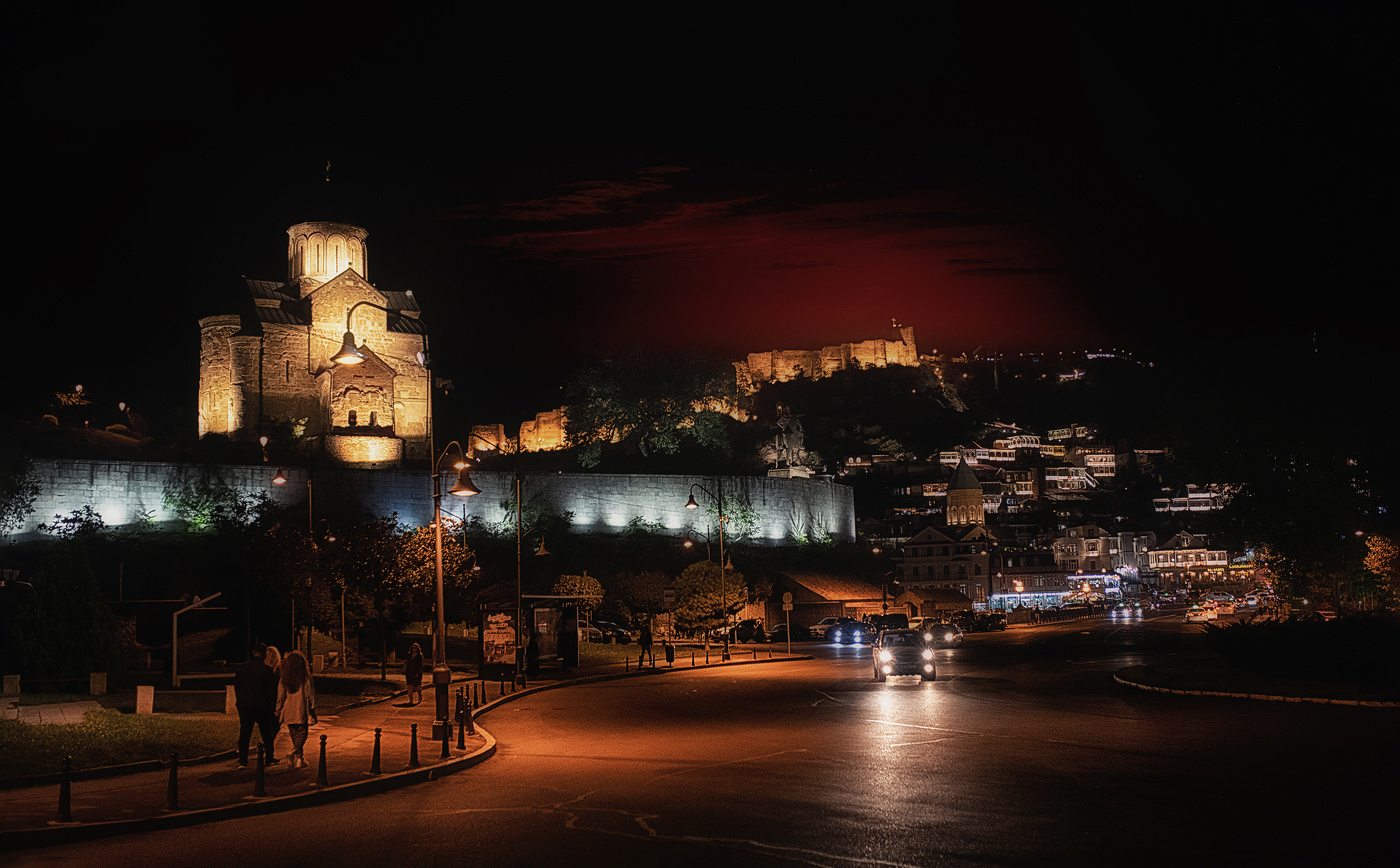 Ночной Тбилиси