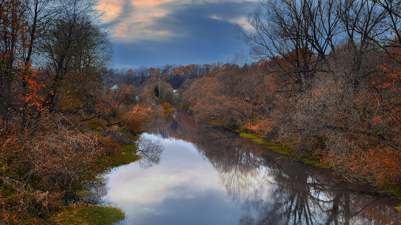 На исходе октября.