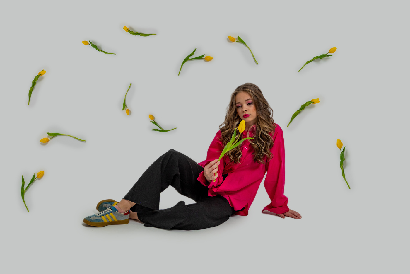 В тюльпанах