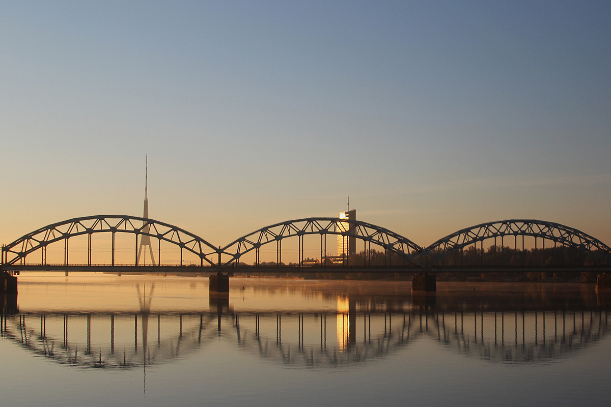 Связующие звенья...