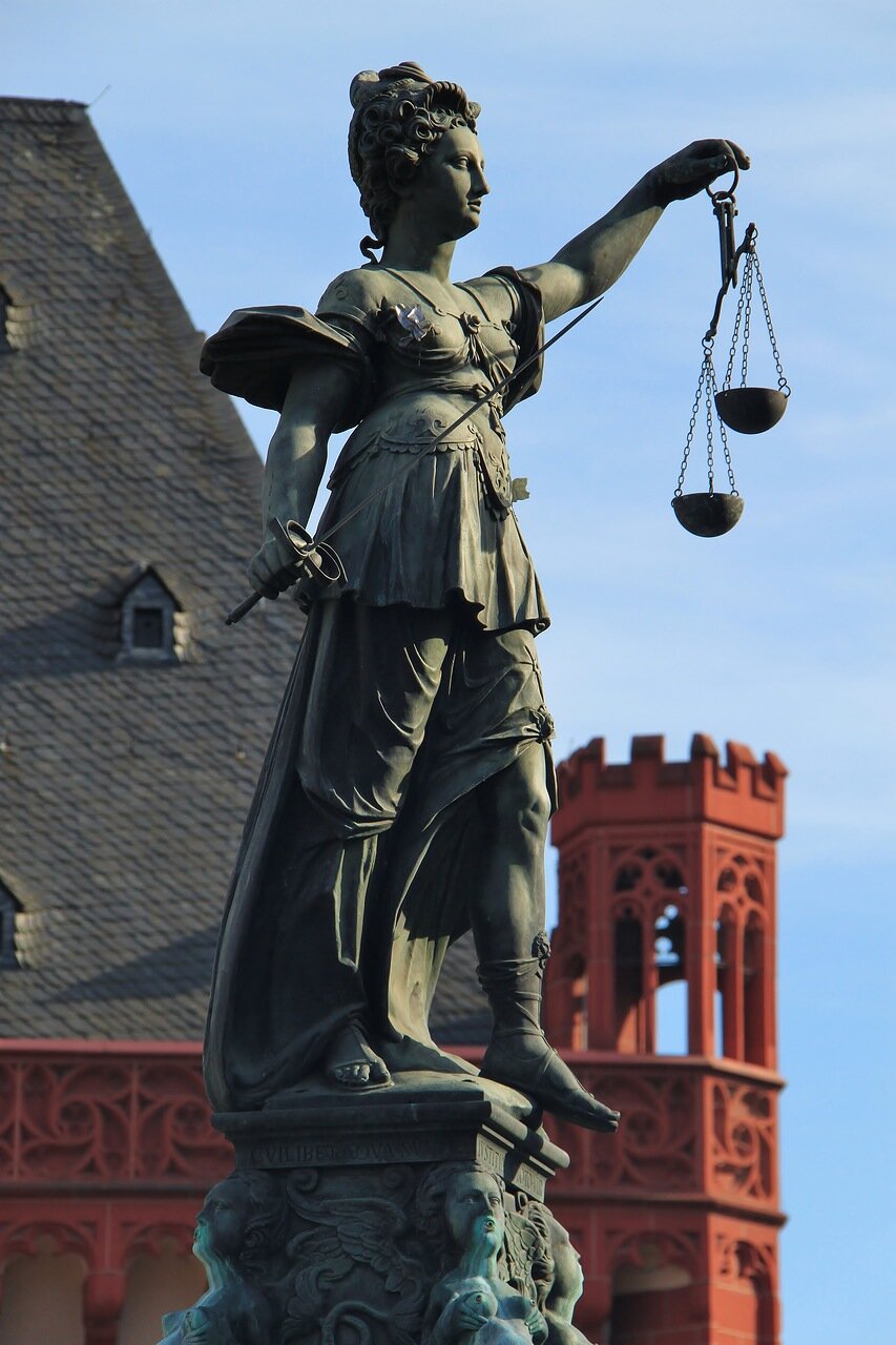 Что перевесит: правда или ложь?