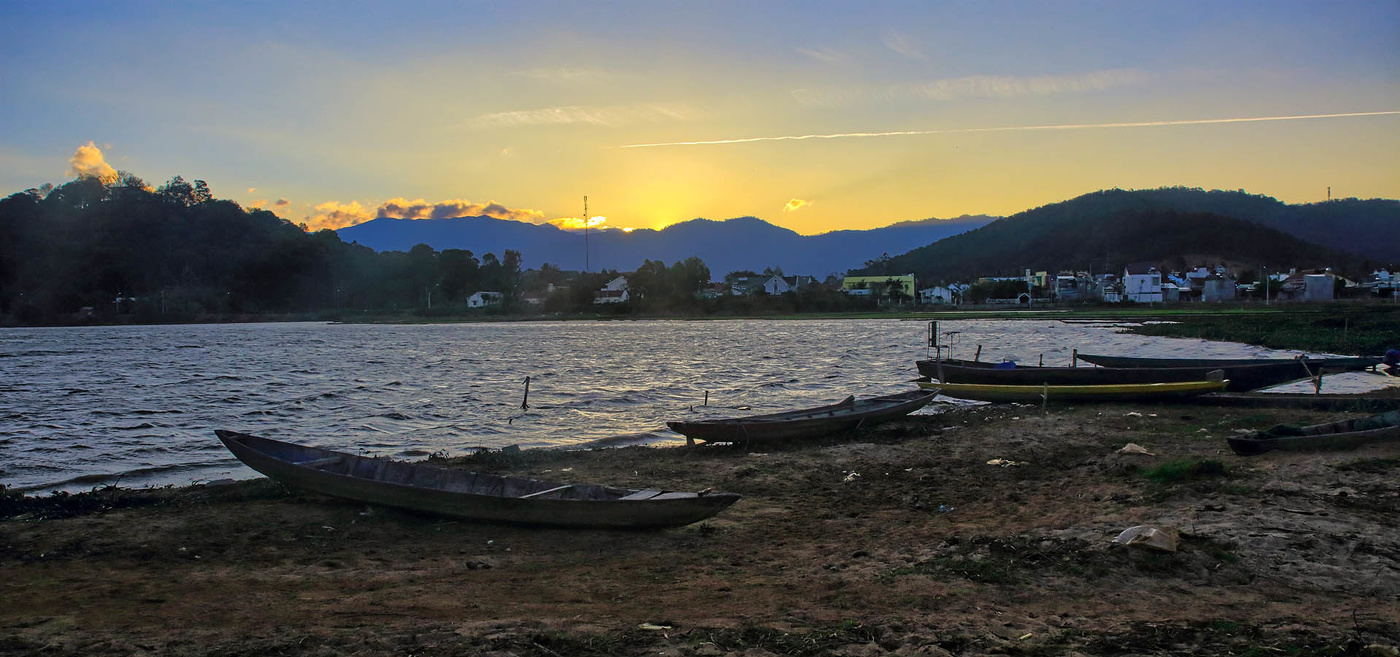 Утро на озере Лак