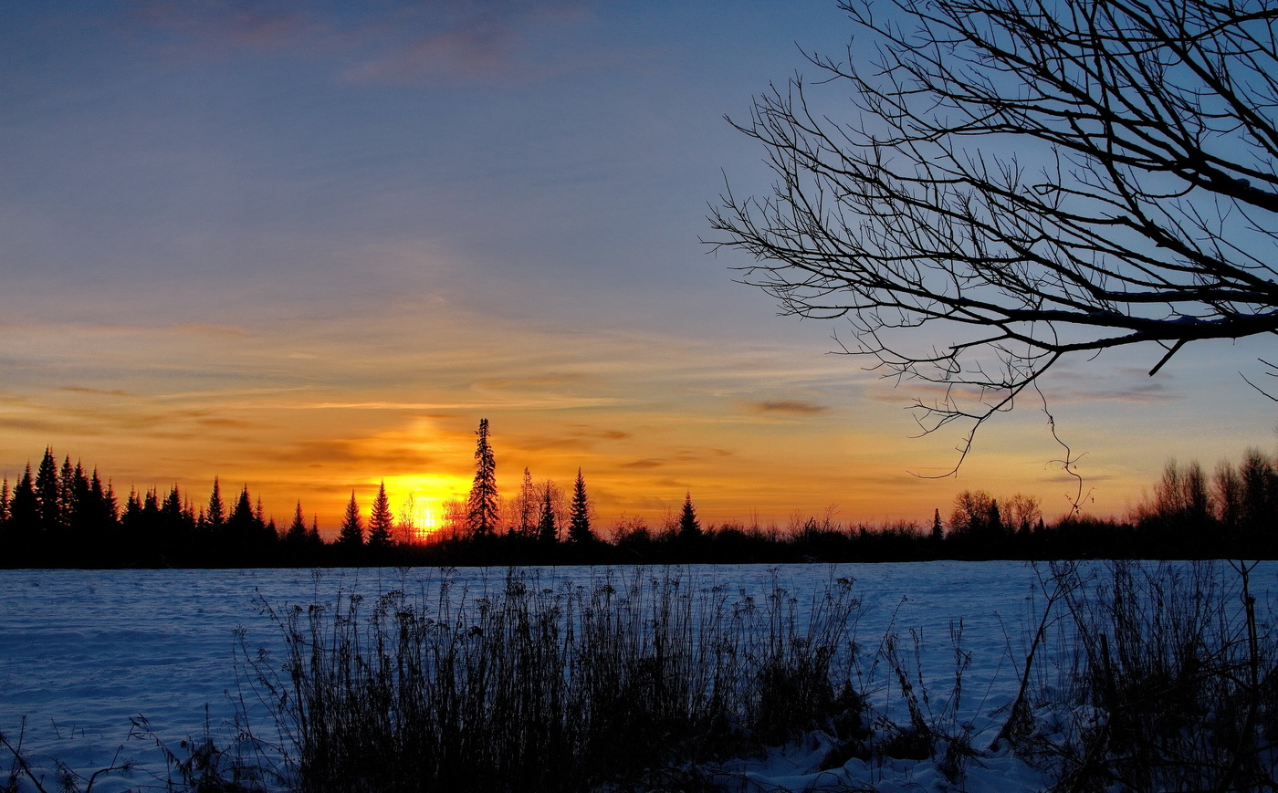 **На закате.*