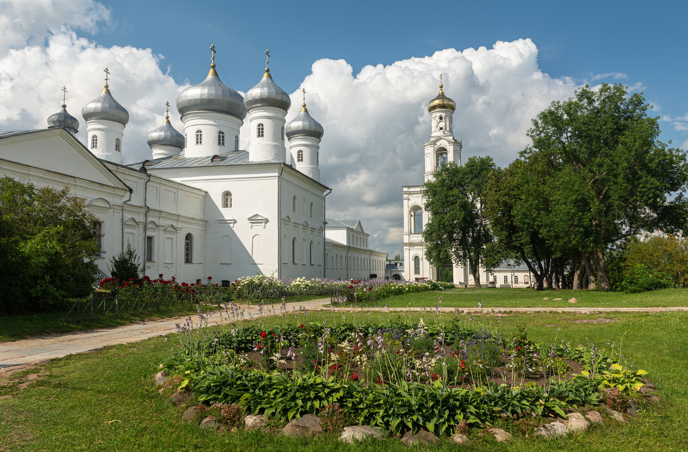 в Юрьевом монастыре