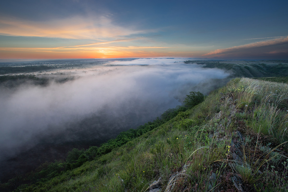 Донец укутан туманом
